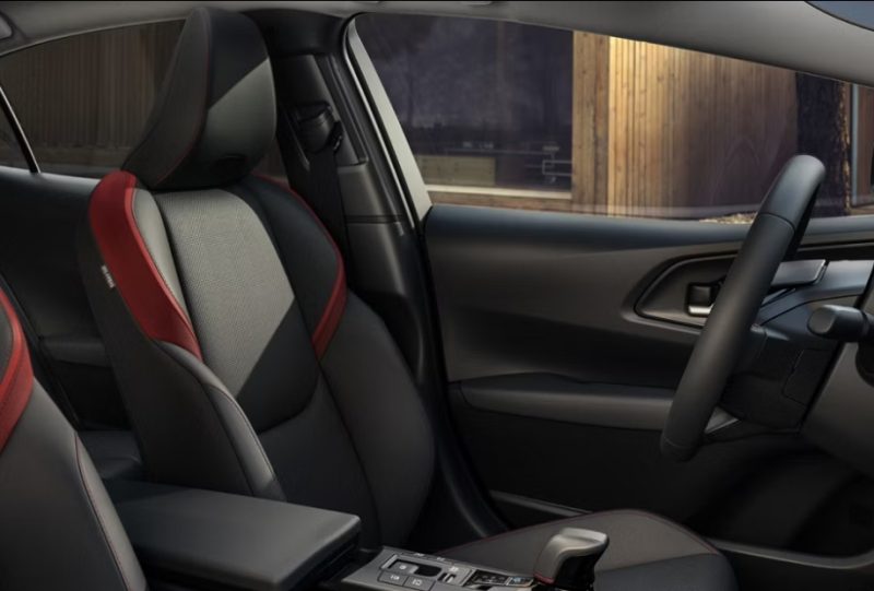 2026 Toyota Prius Plug-in Hybrid image 3