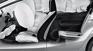 priusC_3xcta_cargo_airbag.jpg