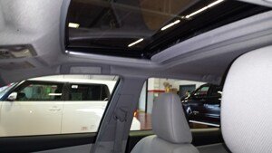 camry-hybride-demonstrateur3.jpg