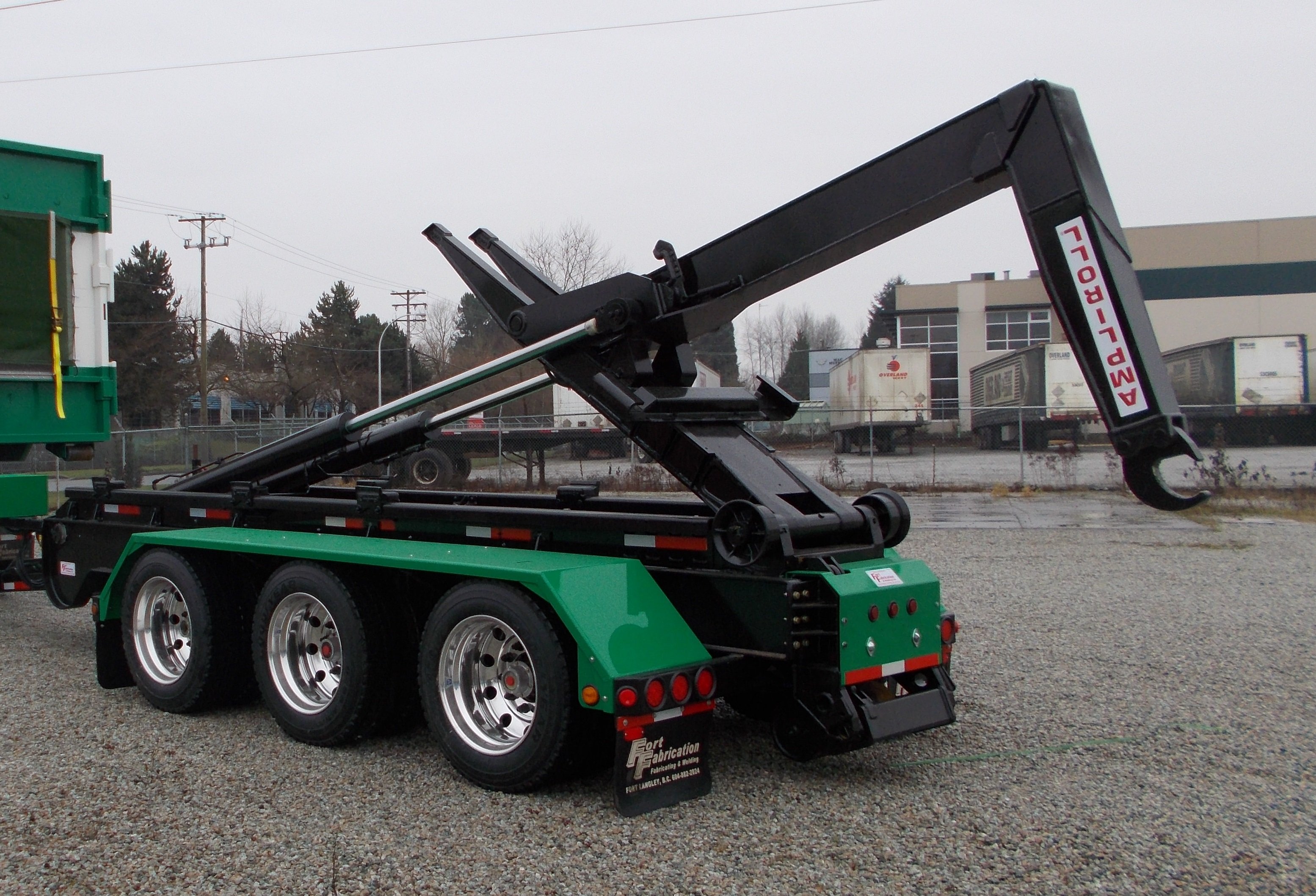 Ampliroll Hooklift & Roll On/Roll Off Fort Fabrication