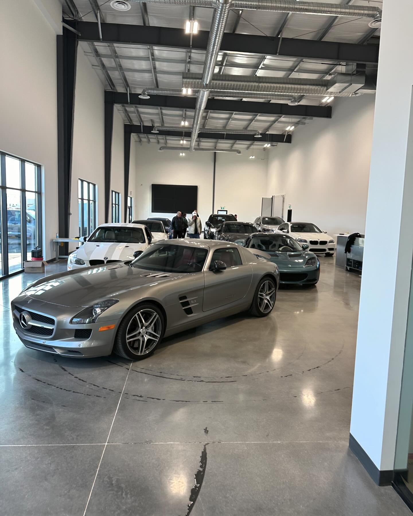 carget supercentre showroom slider_widget-5-2