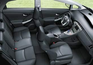 prius-intérrieur-2013-2014.jpg